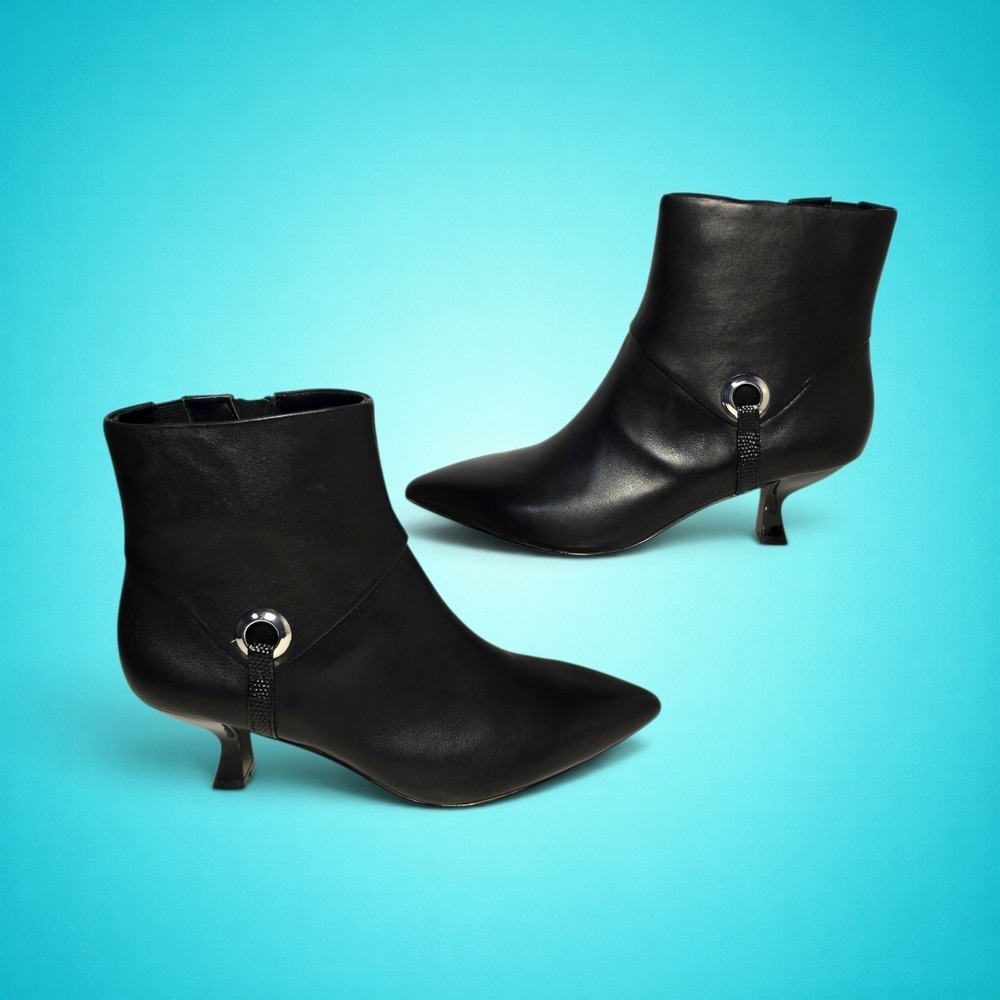 Donald Pliner Cindia black nappa leather pointed-toe kitten-heel ankle boots, 5M - Picture 2 of 10